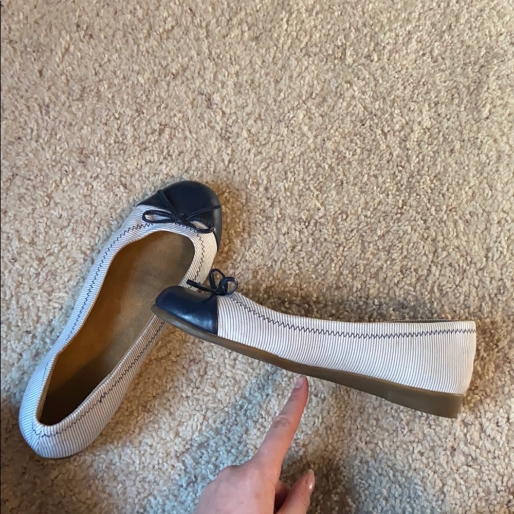 Striped flats